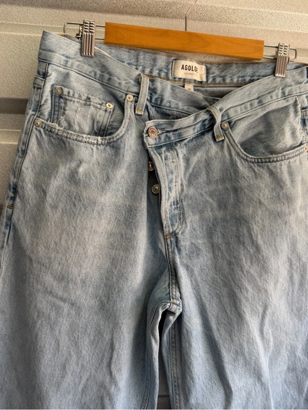 Agolde Criss Cross Upsized Jean in Suburbia - Picture 4 of 8